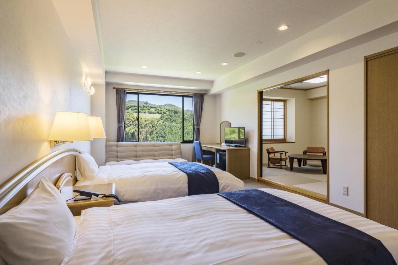 Spa Resort Taqua Taku Exterior photo
